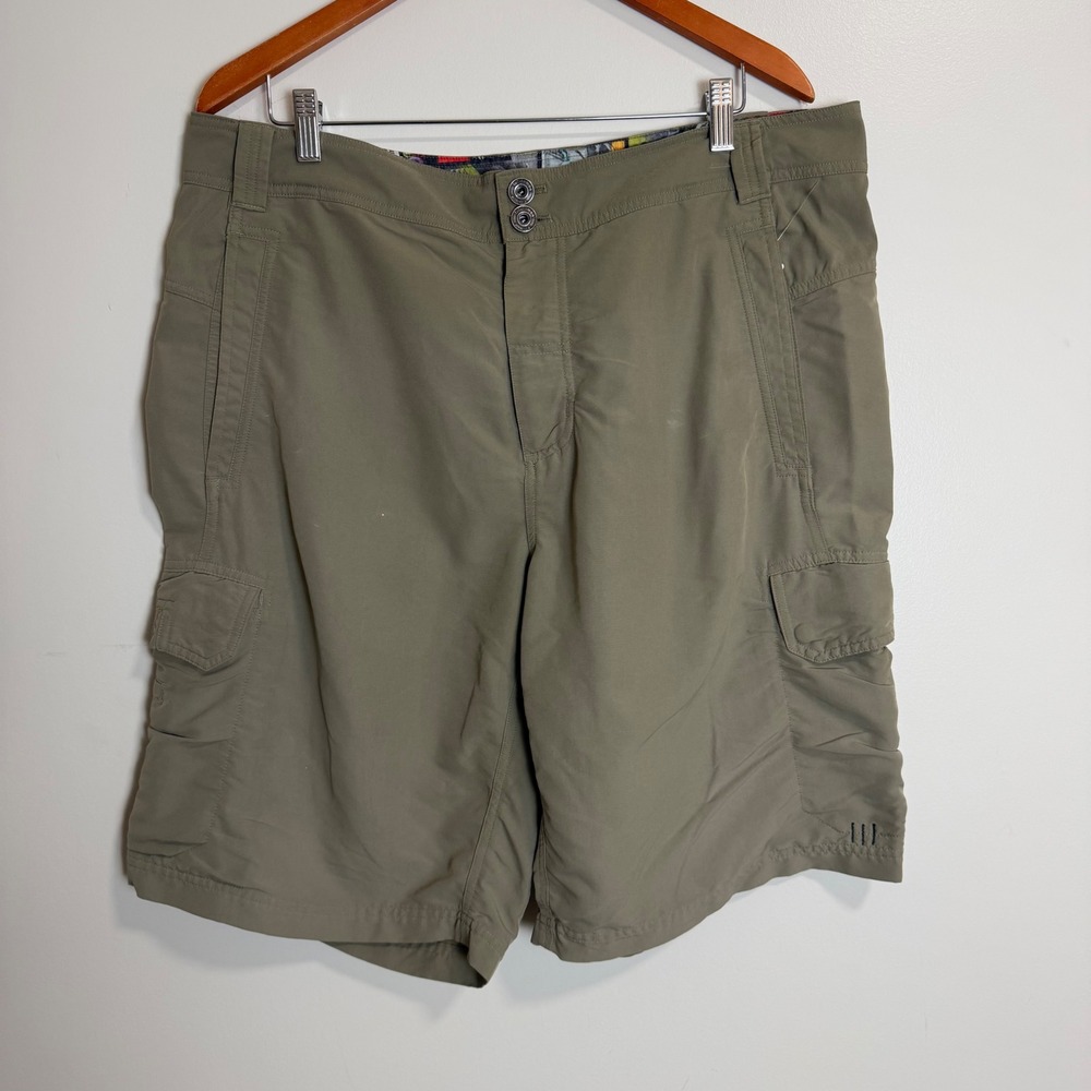 Lululemon Cargo Hiking Shorts Olive Green Mens 38 Utility Gorpcore